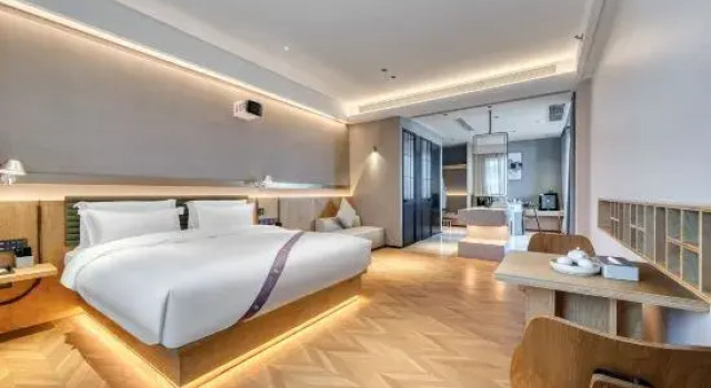 Полулюкс Elong Hotel (Quzhou Shuitingmen Confucius Temple)