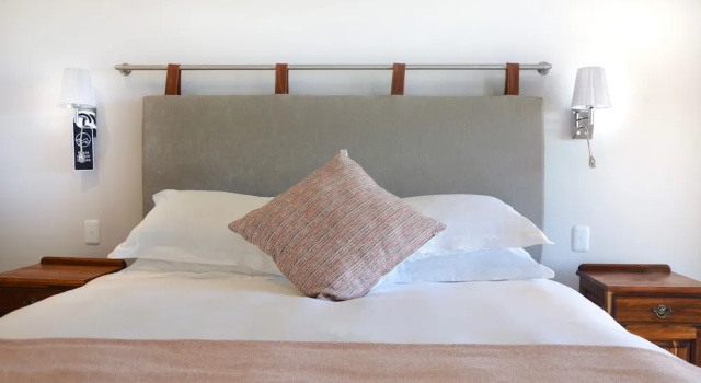 Serenity Ocean Lodge, Забронировать Отель Уайлдернесс Джордж, рядом с Milkwood Village Shopping Centre