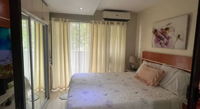 Номер Classic The Oasis Davao Condotel
