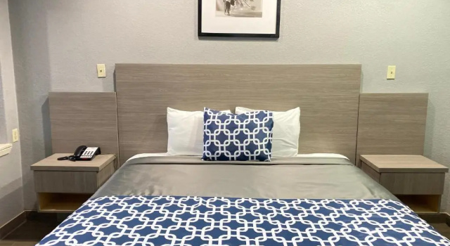 Люкс Island Suites Hobby Airport