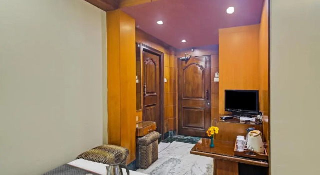 OYO Townhouse 92944 Hotel Pan Asia International