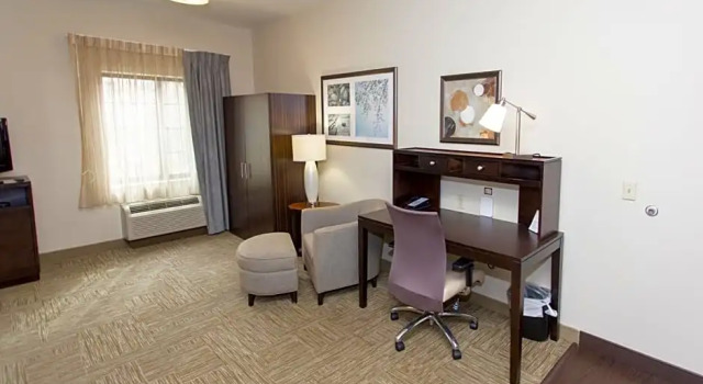 Номер Standard Staybridge Suites Bowling Green by IHG