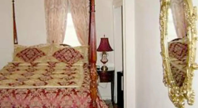 Old Historic Creole Inn, Забронировать Отель Отели Нового Орлеана 3 звезды, рядом с The Shadowbox Theatre, 3*