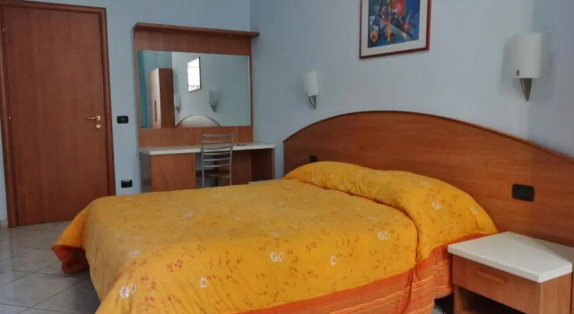 Двухместный номер Standard Hotel2000