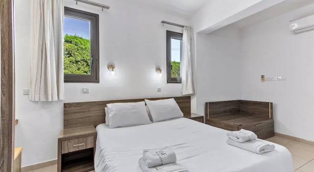 Platzia Beach Villas, Varaa Villa Kissonerga Paphos, lähellä Vardas Beach