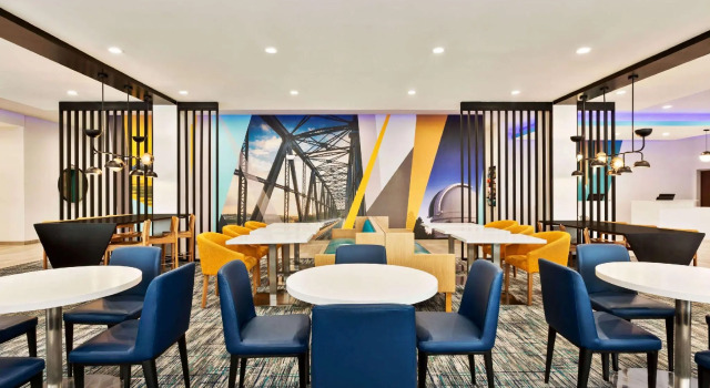 Номер Executive La Quinta by Wyndham Richmond-Sugarland