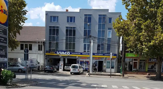 Jurko House 3, Rezervovat Hotel Šabac 