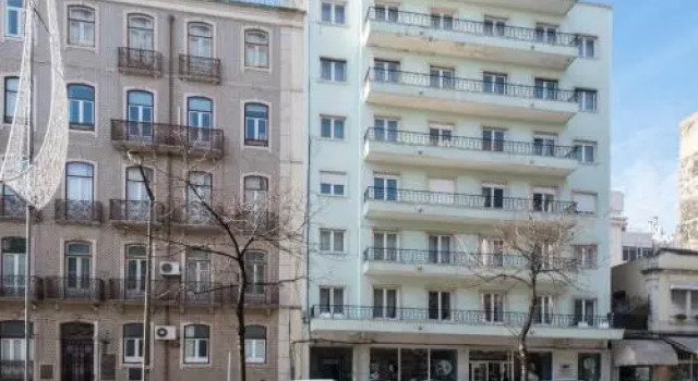 Almirante 2 Four Bedrooms, Забронировать Отель Отели Лиссабона с парковкой, рядом с Рештаурадориш, Парковка