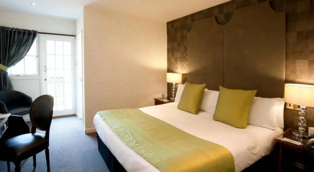 Номер Deluxe The Cults Hotel