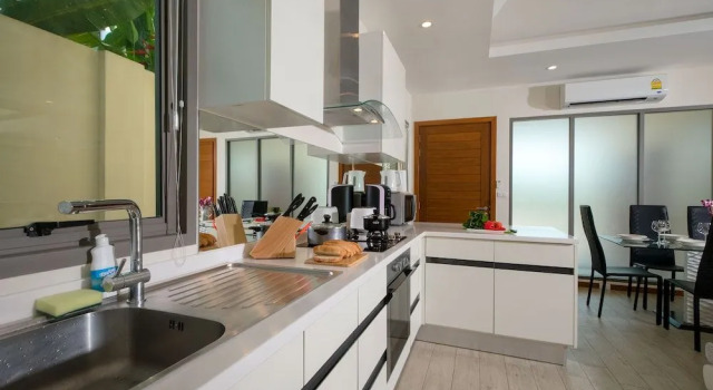 VILLA RAJA 4BR Private pool villa, Забронировать Вилла Отели Раваи 3 звезды, рядом с Пляж Раваи, 3*