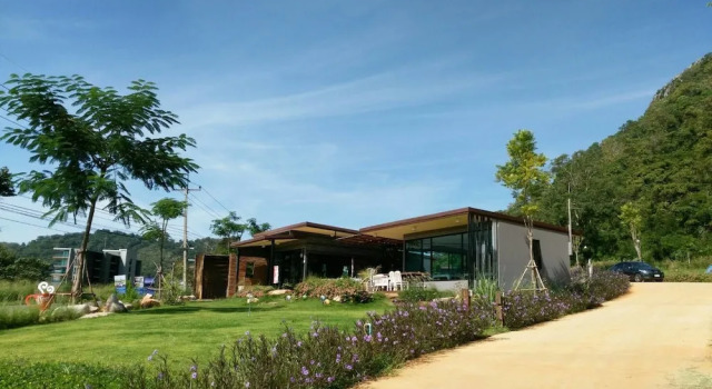 Rabbit Hill Cafe and Resort @ Khao Yai