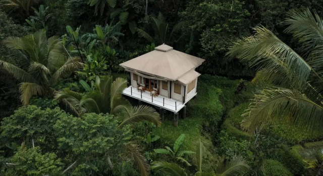Тент с видом на горы Nadi Nature Resort