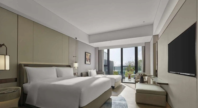 Номер Deluxe Doubletree By Hilton Chengdu Xinglong Lake