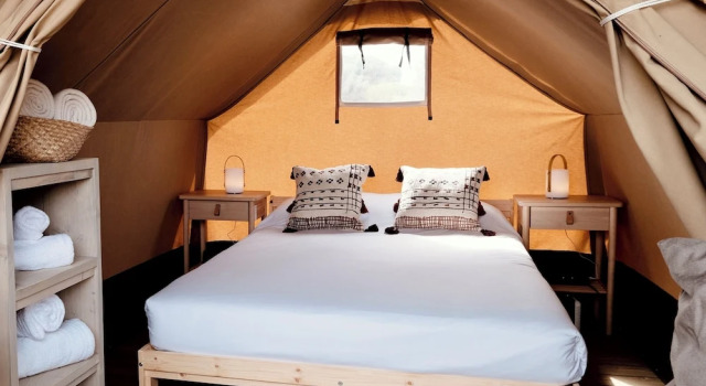 Тент HolaCamp Sitges Garrofer