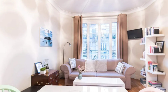 Nice Cozy Apartment on the Slopes of Montmartre, Buchen Sie Ferienwohnung 18. Arrondissement Paris
