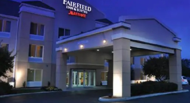 Кровать в общем номере Fairfield Inn & Suites Christiansburg