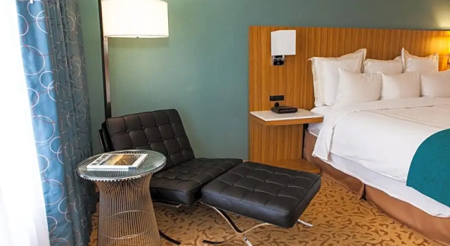 Номер Standard Delta Hotels by Marriott Ontario Airport