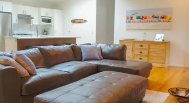 'RIVERSIDE RETREAT' 544 Ocean Drive, North Haven