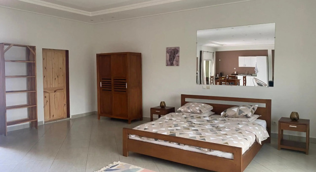 L'Oasis Guesthouse, Book Hotel Hotels in Cotonou with a Pool, Swimming Pool