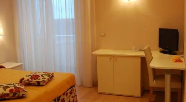 Трёхместный номер Standard с балконом Hotel Bahia