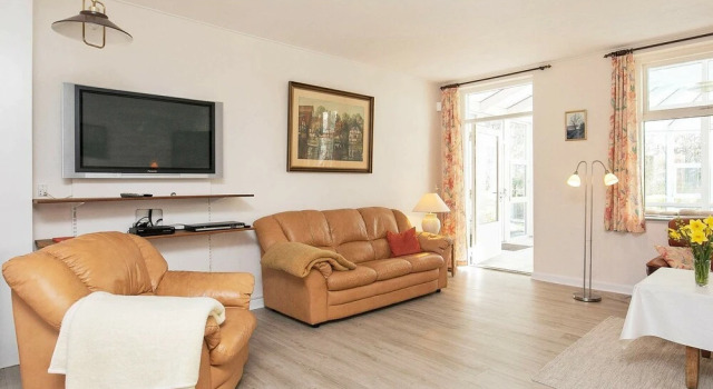 Amazing Holiday Home in Tranekã¦r With Swimming Pool, Book Hotel Hotels in Langeland with a Pool, Swimming Pool