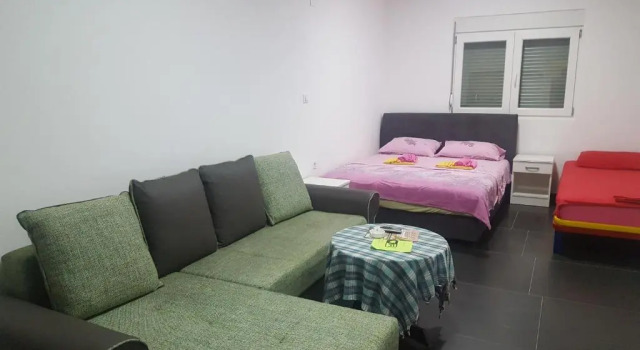 Apartments F, Book Lejlighed Billige hoteller i Podgorica Amt