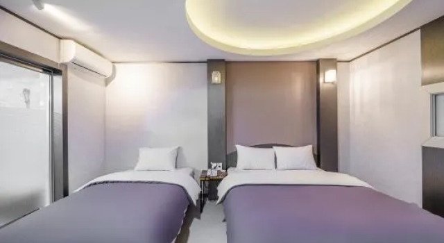 Suite Midas Hotel