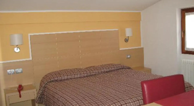Alphotel Milano, Забронировать Отель Отели Андало с завтраком, рядом с Лагет - Досс, Завтраки