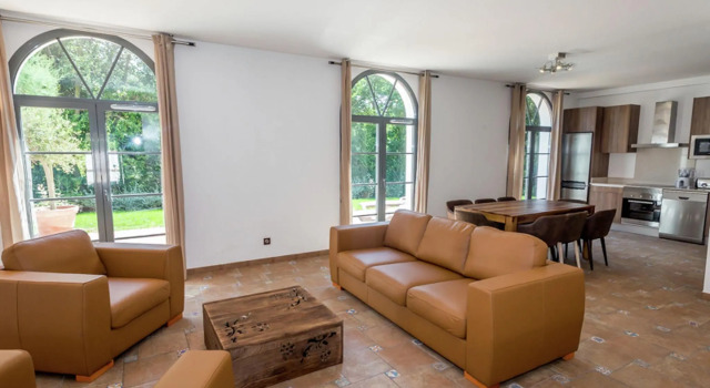 Beautiful villa with terrace in the surfing town of Biarritz, Забронировать Вилла Виллы Биарриц, Вилла