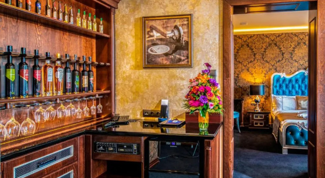 Люкс Classic Hotel Délibáb