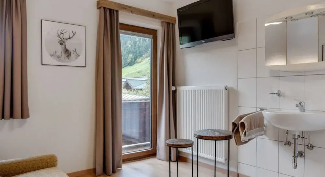 Lovely Apartment in Kleinarl near Ski Area