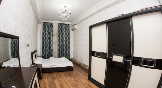 Апартаменты Comfort Bakuvi Tourist Apartment B101
