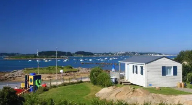 Camping Du Port Landrellec, Rezerwuj Pole kempingowe Pleumeur-Bodou 