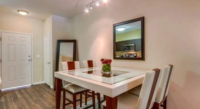 Disney's Gorgeous 1BR/1Bath with Free Parking! (R1)