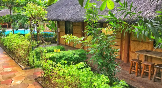Коттедж Calayo Beach Resort