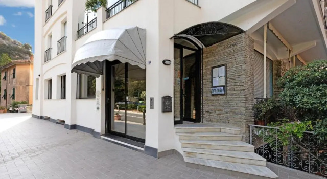 13 Mehari, Prenota Hotel Finale Ligure Riviera delle Palme