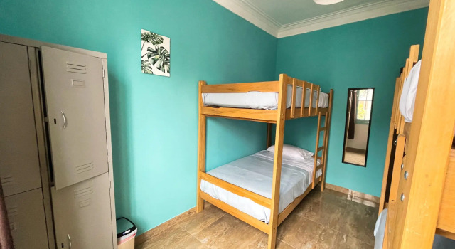 Кровать в общем номере The Secret Garden Hostel