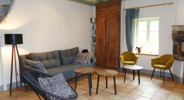 Gîte Salt-en-Donzy, 5 pièces, 8 personnes - FR-1-496-10, Rezervați Hotel Salt-en-Donzy Rhône-Alps