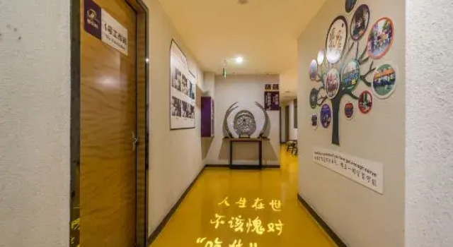 Platinum Apartment Hotel (Zhongshan Guzhen International Lighting Center), Boek Appartement Hotels in Guangdong met parkeren, Parkeren