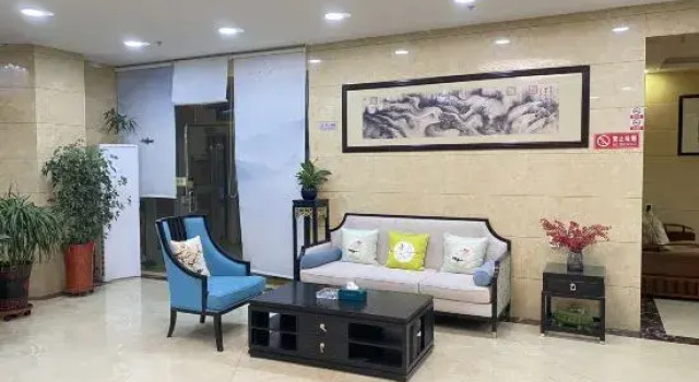 Qandmo Yuquanwan Business Hotel, Prenota Hotel Qiemo Xinjiang