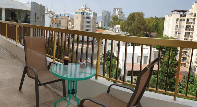 Bett im Wohnheim mit Balkon NEX Hostel