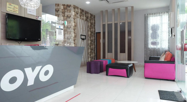 Super OYO 89930 Golden Guest House, Rezervovat Penzión Hotely v Kuantan s parkováním, Parkování