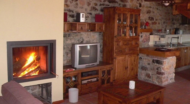 Casa de Aldea La Gantal, Book Hotel Santolaya 