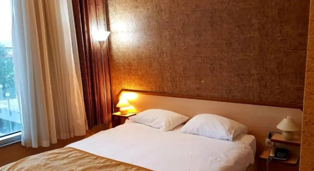 Ekonomiczny dwuosobowy pokój EmexOtel Kocaeli