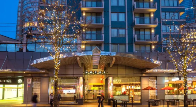 Blue Horizon Hotel, Забронировать Отель Уэст-Энд Ванкувер