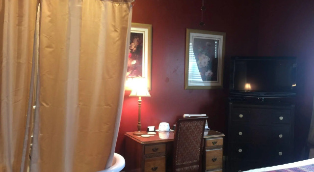 Vara Guest House, Buchen Sie Pension Garden City Texas