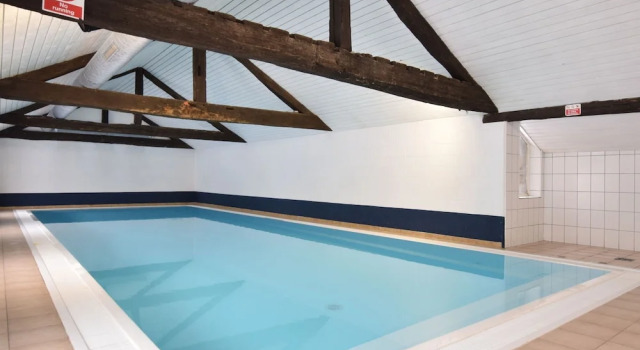 Коттедж Alluring Farmhouse in Lavacherie with Hot Tub