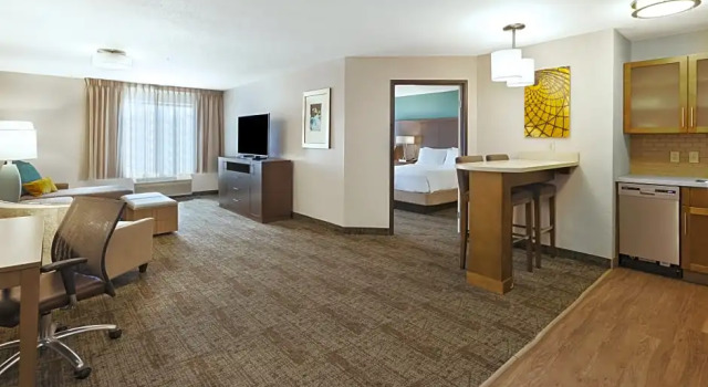 Четырёхместный люкс c 1 комнатой Staybridge Suites Columbia by IHG