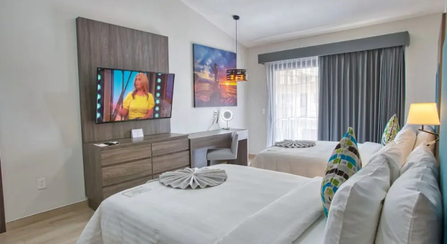 Четырёхместный номер Standard с балконом и с видом на город Casa Nicole Boutique Hotel