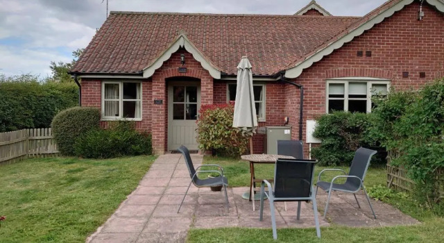 Коттедж Cottage - Sleep 4, Pet Friendly & Enclosed Garden
